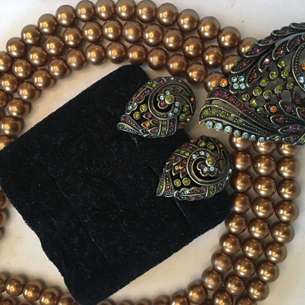 Heidi Daus necklace and earrings set